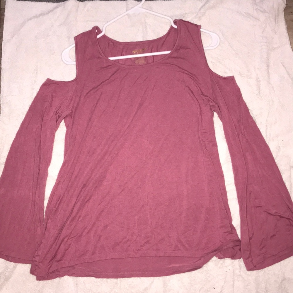 arizona jeans cold shoulder shirt